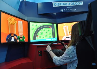 Distractology simulation explaining why participant crashed